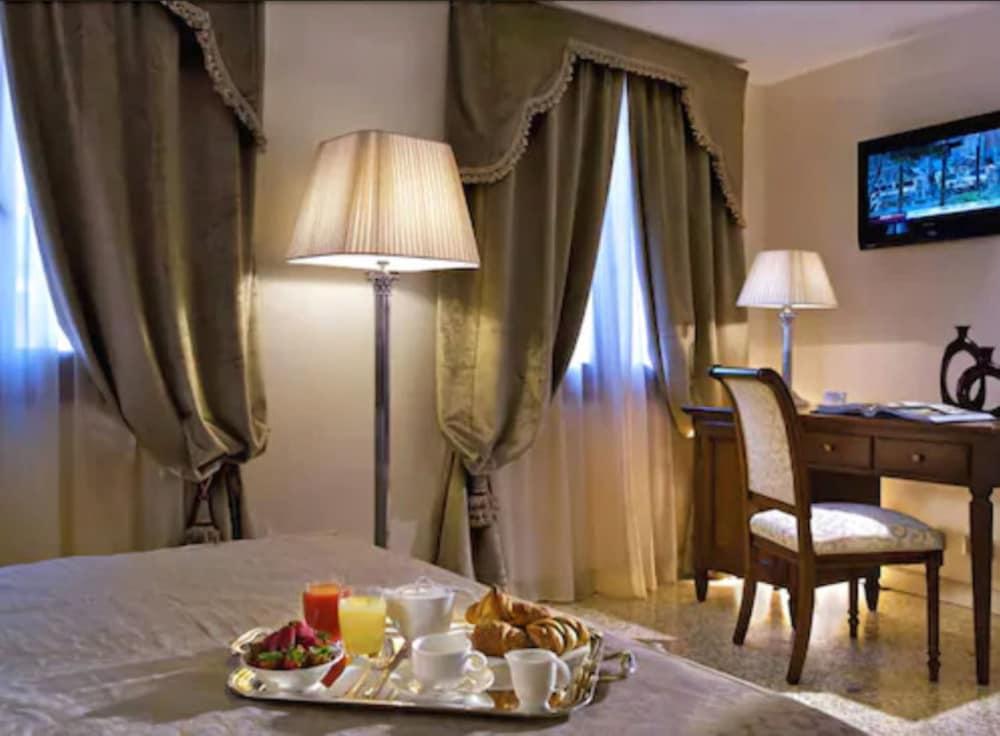 Hotel Dell'Opera Venezia Eksteriør bilde